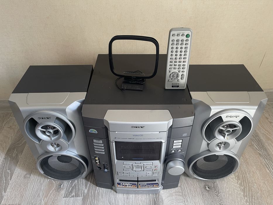 Музыкальный центр Sony