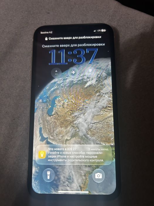 Продам айфон 11