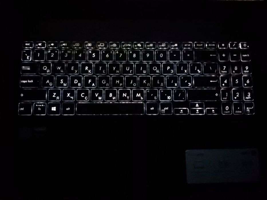 Игровой ноутбук Asus