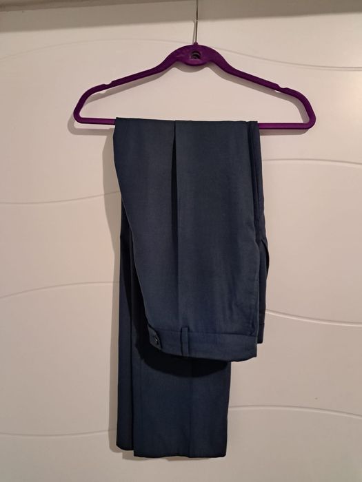 Costume de ocazie în stare excelentă mărimea 48-50