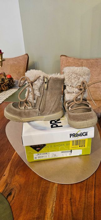 Vând cizme Primigi nr 22 stare excelentă