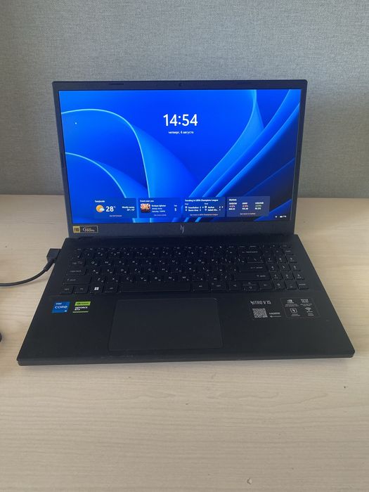 acer nitro v15.