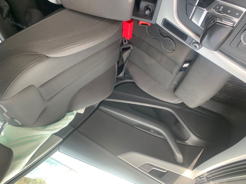 Audi A4 2.0tdi multitronik 2016г