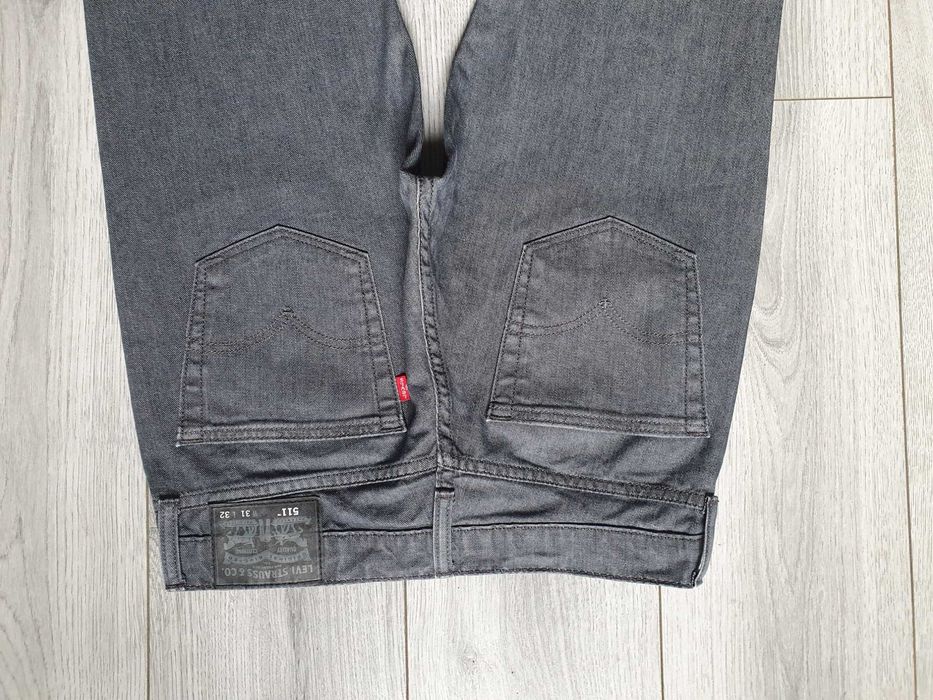 Blugi LEVI'S 511 Slim - Marime W31 L32 (Talie 81 cm)