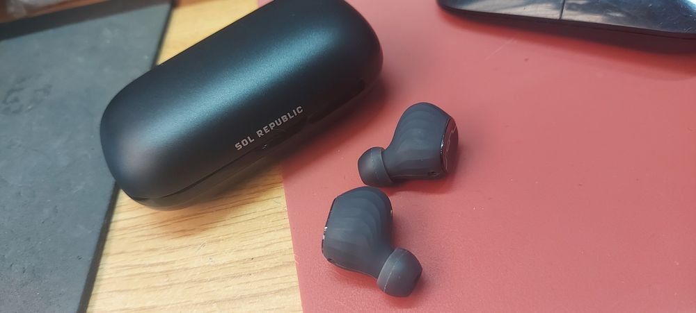 Casti earbuds  Sol republic noi