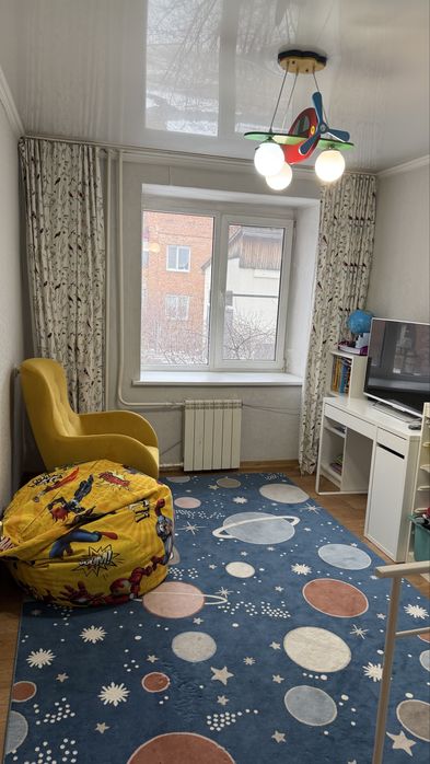 Продается пятикомнатная квартира.