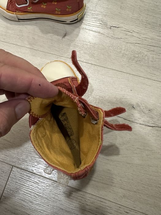 Кеды для девочки четыре года