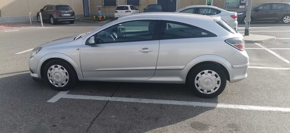 Opel Astra H GTC