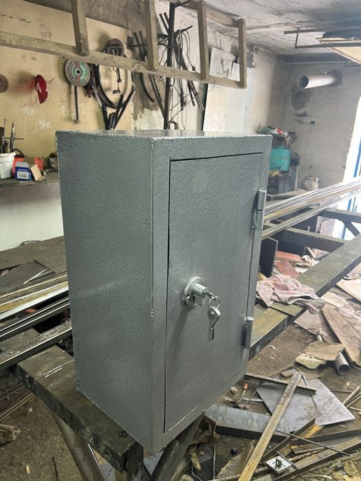 Сейф металлический на заказ