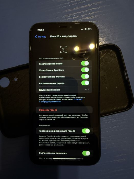 Продам Айфон XR black 128gb