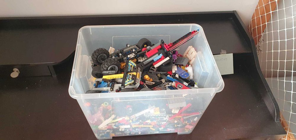 Vand colectie de jucarii