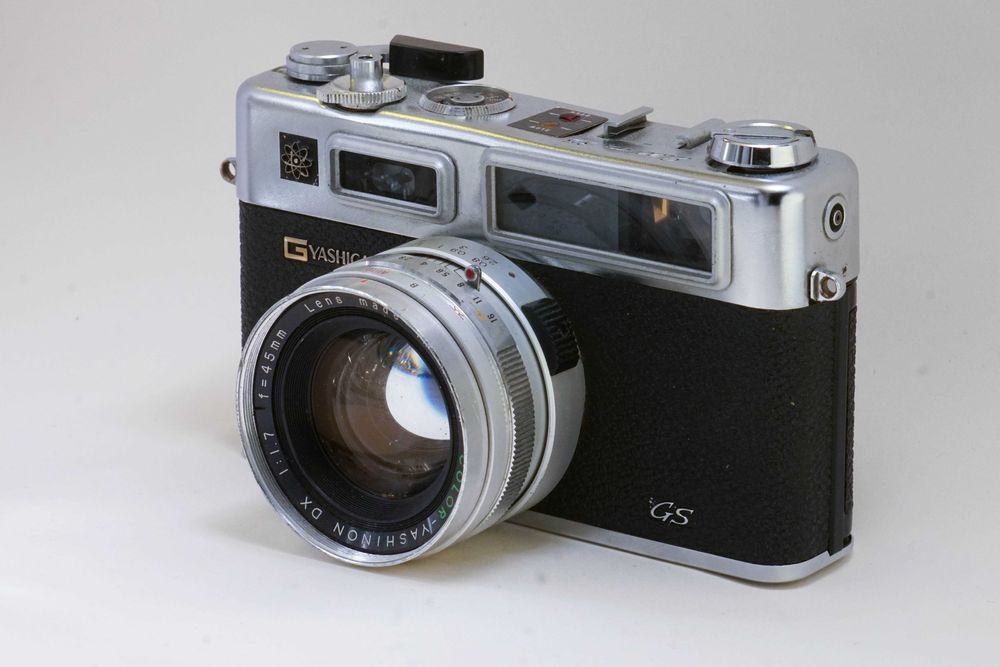 Yashica Electro 35 GS (citeste descrierea)