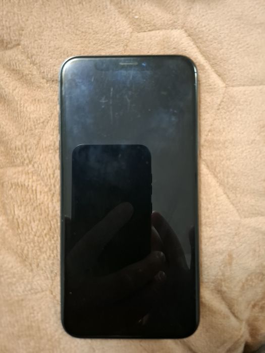 Vand telefoane mobile