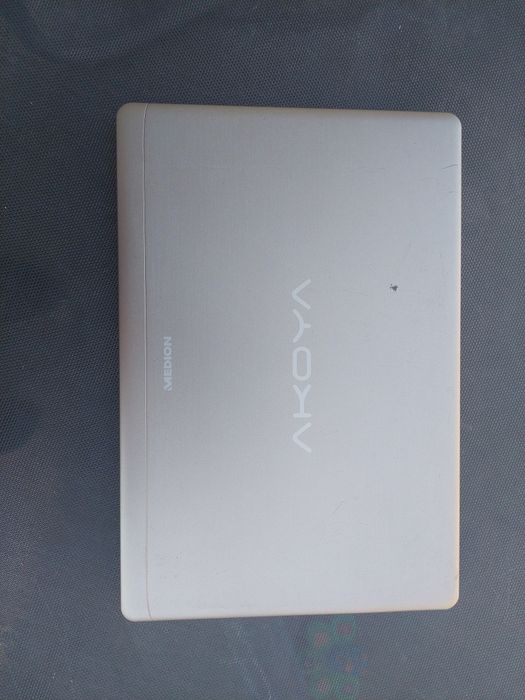 Laptop Medion Akoya i3