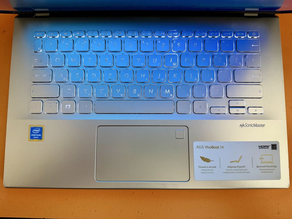 Быстрый как молния Ноутбук Asus брали в 2020г
