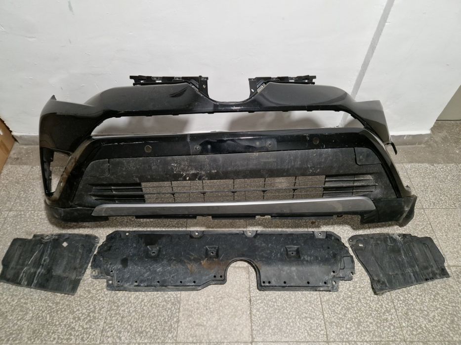 Toyota Rav4 Предна броня на части