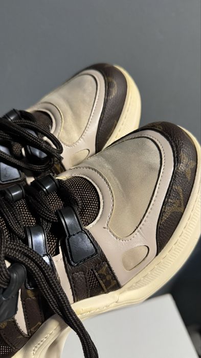 Adidasi marimea38 LV