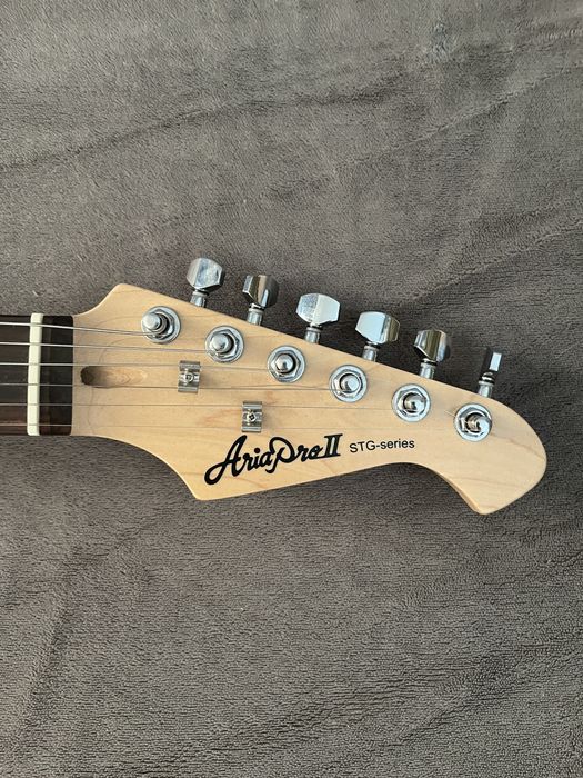 Электрогитара и Усилитель