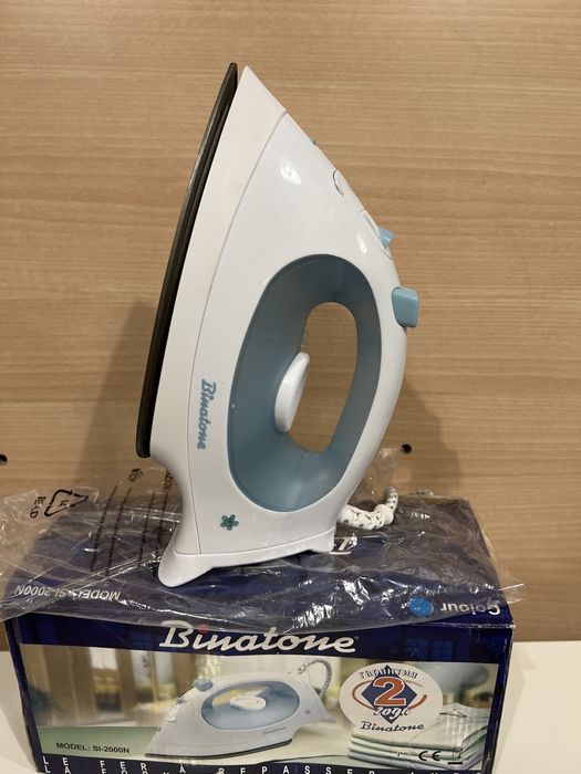 Утюг Binatone новый