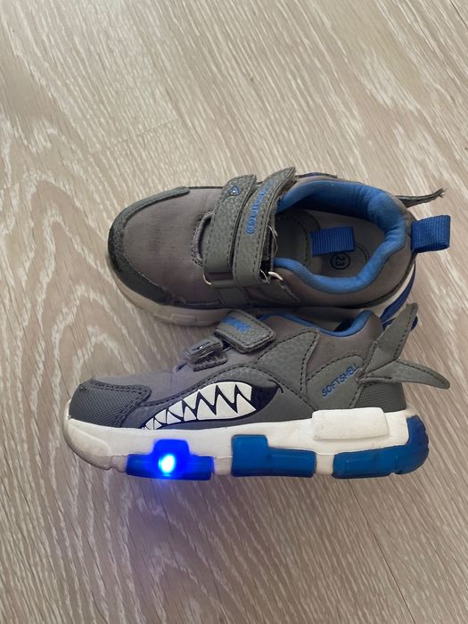 Кроссовки для мальчиков