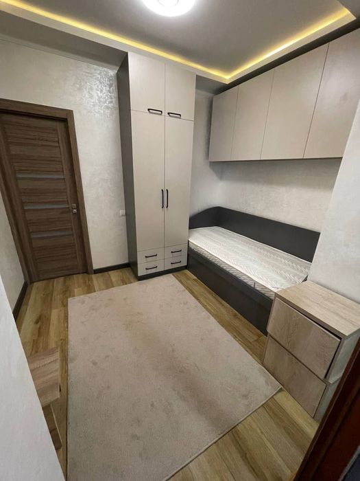 Юнусабад 19 квартал 2-3/1/5  62м2 мебель техника ор-тир Сайрам