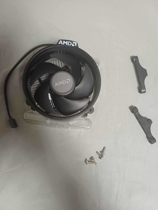 Cooler procesor AMD original Wraith Stealth – AM4