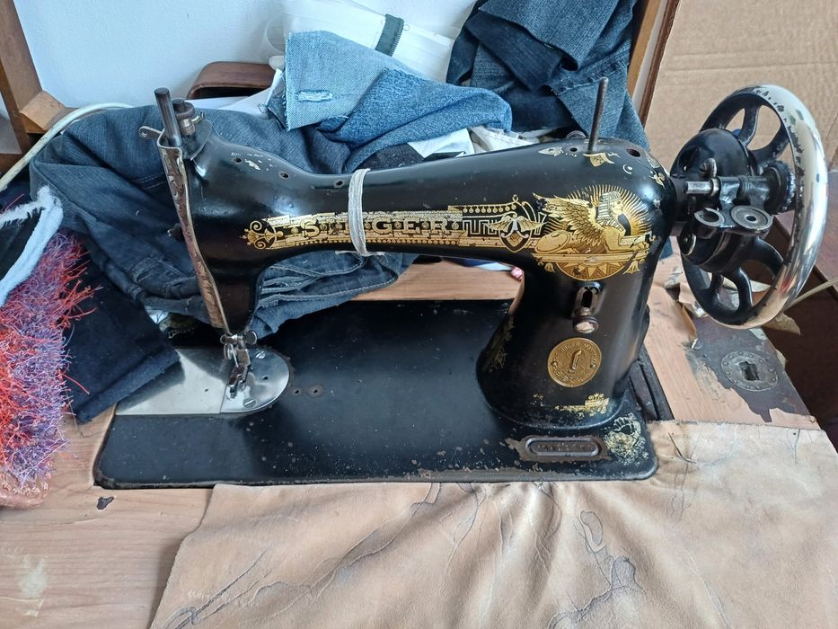 Masina de cusut singer