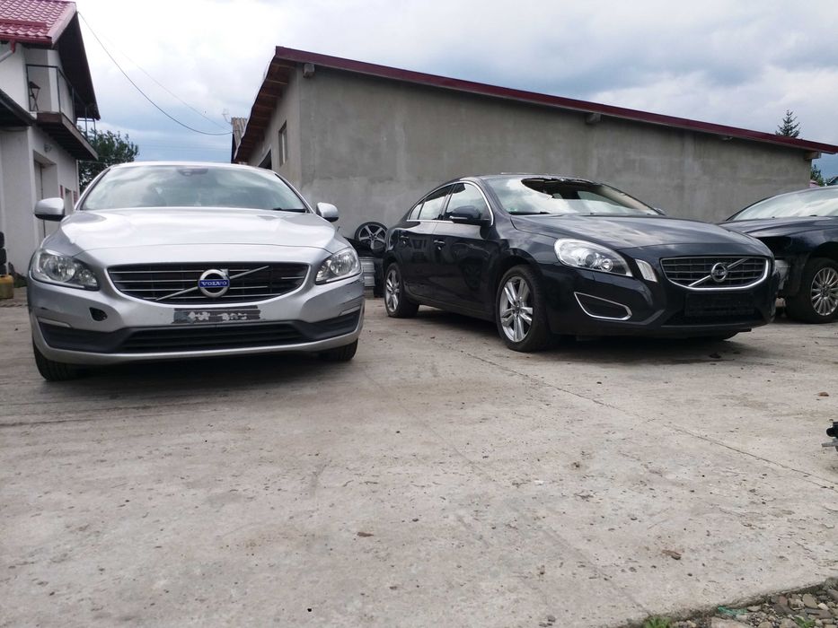 Bara Fata / Capota / Tragher Volvo V60 Model 2010-2017