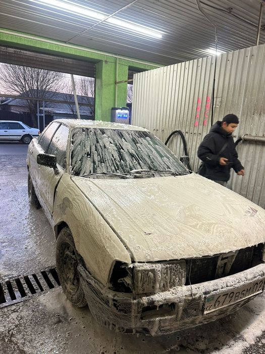 Срочно продам ауди 80 б3 1,8 на ходу