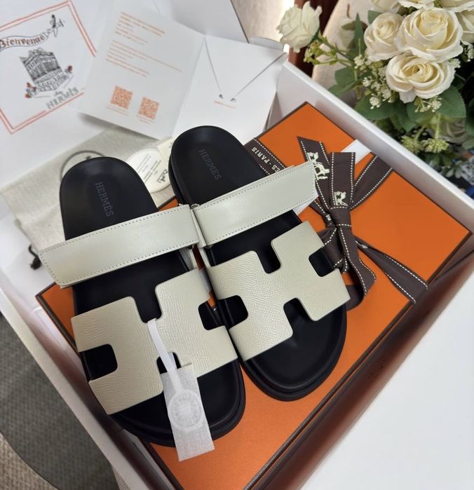 Papuci Hermes Chypre