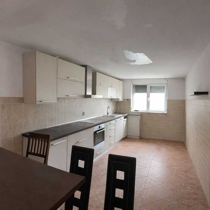 Casa cu etaj si teren de 2800mp la 14km de Oradea
