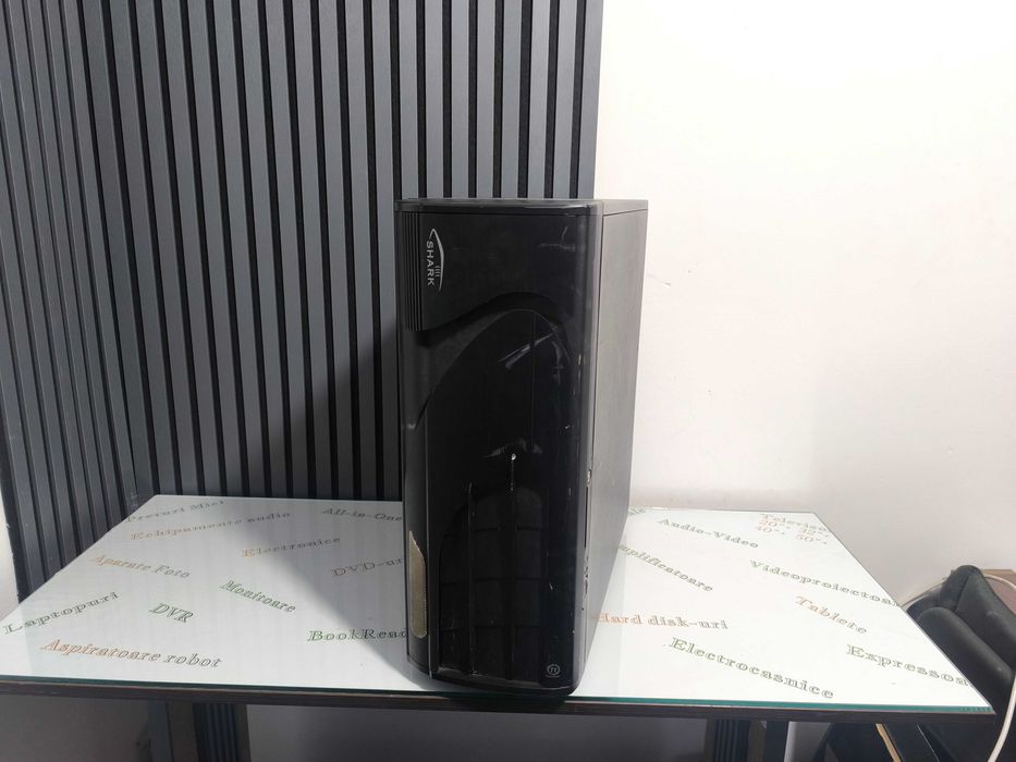 Sistem PC Desktop Gaming ASUS Striker Extreme, GeForce 8800,Antec 520W