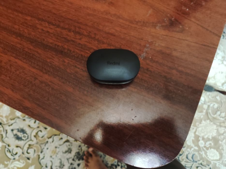 Redmi naushnik juda zor Erondan kelgan