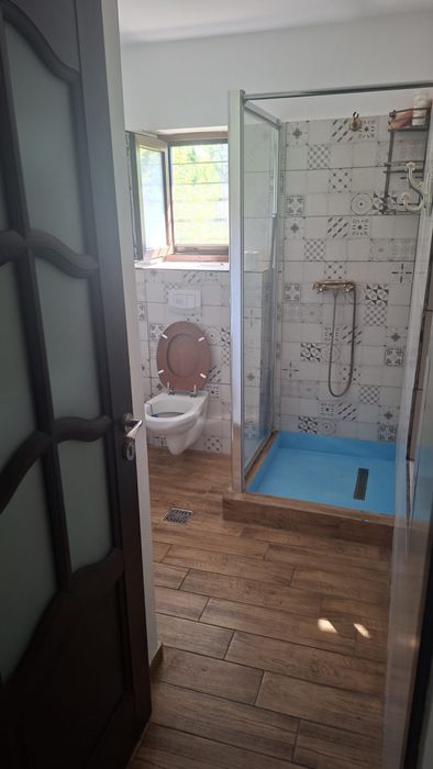 Inchiriez casa cu 3 camere in Cornu de Jos (Campina)