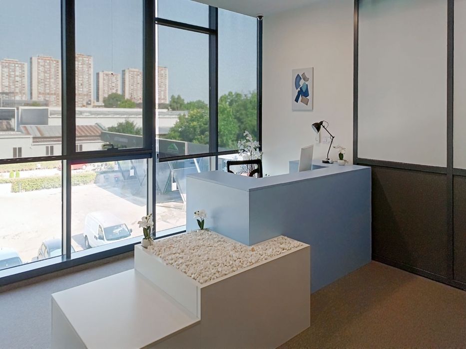 Дава се под наем Офис в Пловдив, Изгрев - 10 кв.м за 54.57 € - Снимка #2