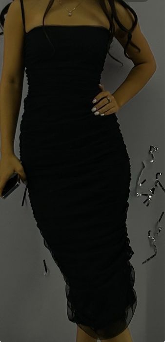 Продаю черное платье