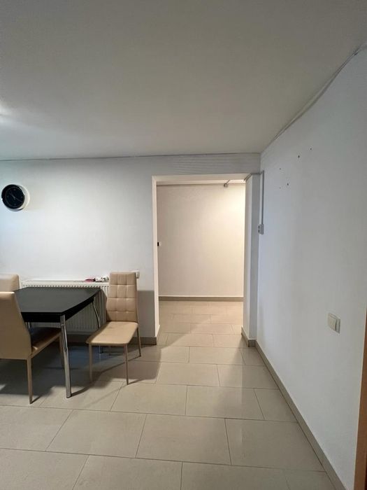 închiriez apartament 2 camere