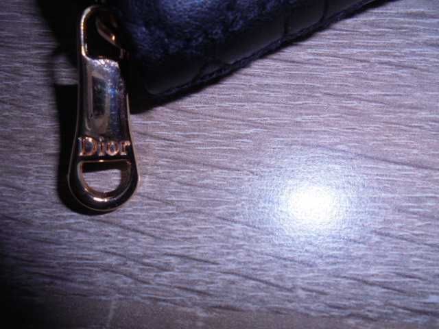 Дамски портмонета