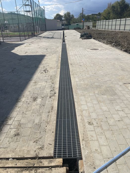 Trepte zincate durabile