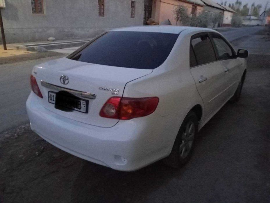 Toyota Corolla 2007 г.в., объем 1,8 л