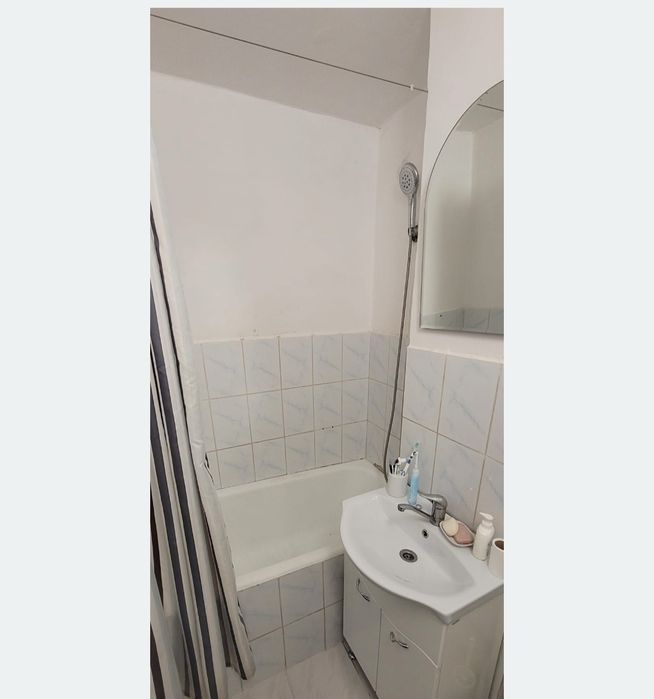 De vânzare apartament 3 camere semidecomandat in zona Bucegi mă puteți contacta la NR 0785127920 sau pe WhatsApp