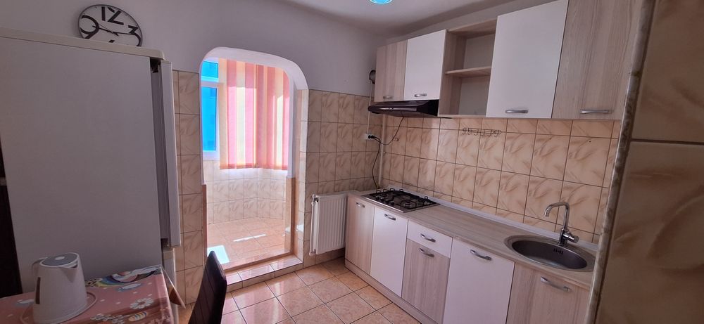 Inchiriez apartament 2 camere Calarasi 4