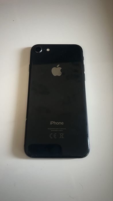 Iphone 8 64GB ЗА ЧАСТИ