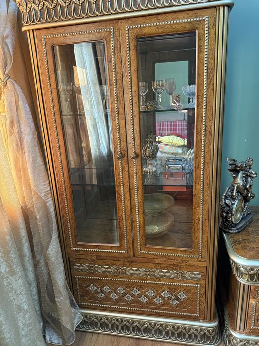 Стенка/шкаф для гостиной