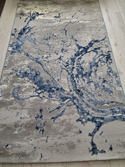 NOU Covor modern abstract