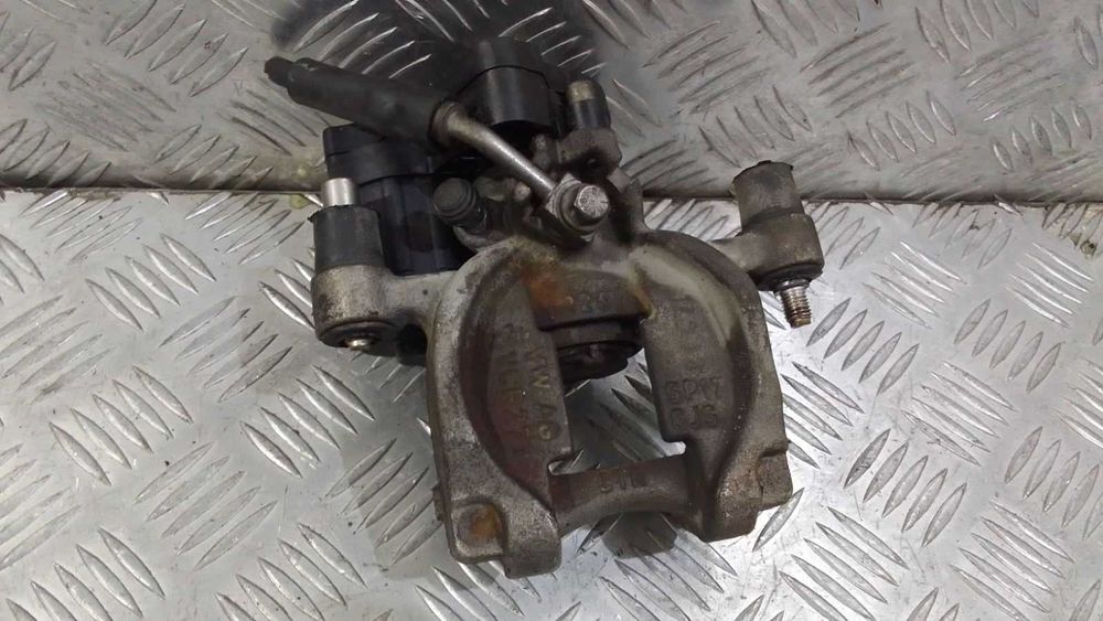 Задни спирачни апарати Audi A3 2.0TFSI 2018г.