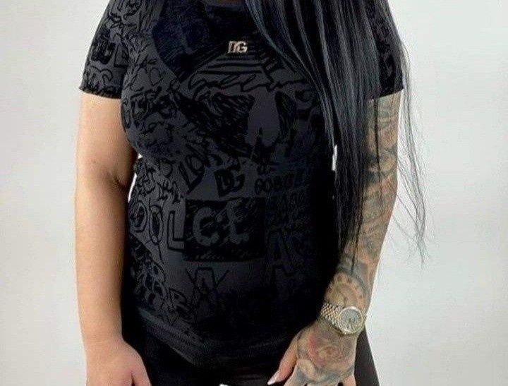 Tricouri DG dama,logo metalic auriu, insertii catifea