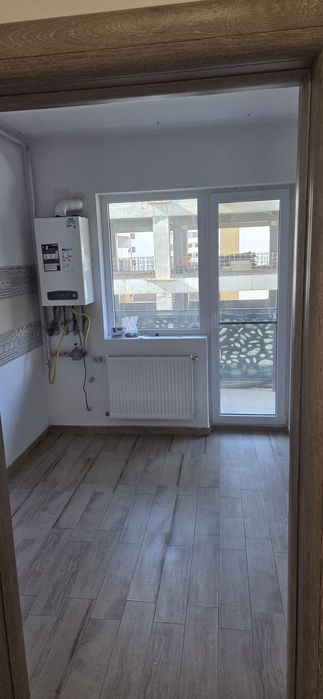 Garsoniera 46 m de închiriat nemobilata