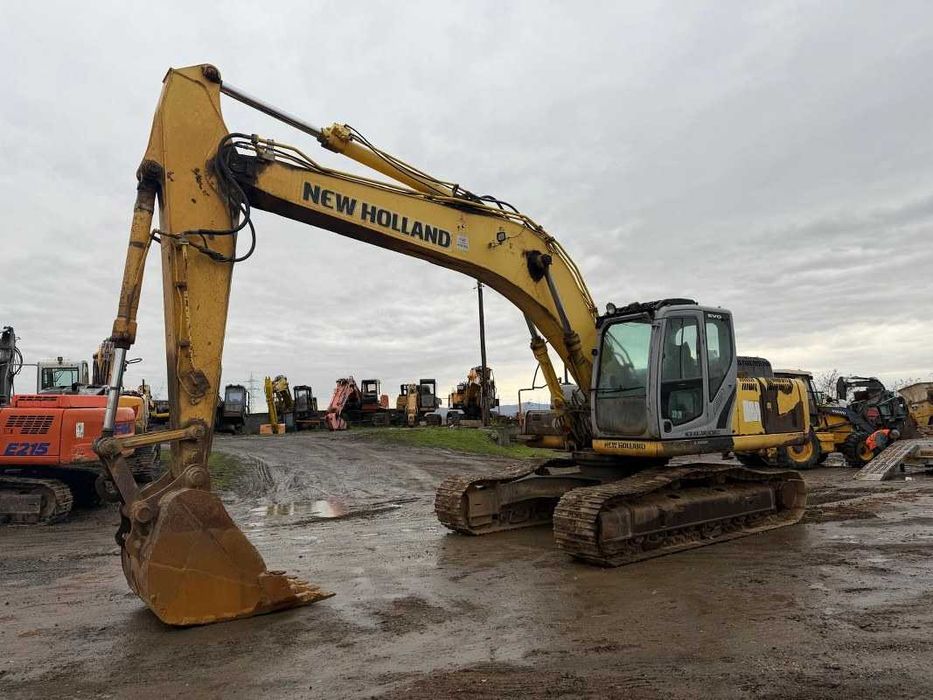 Senile excavator New Holland E 265 B piese