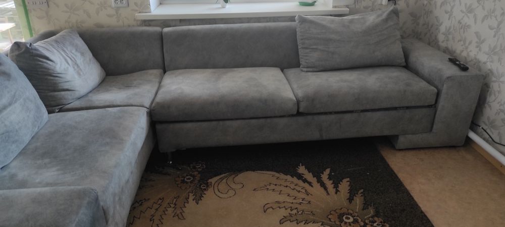 Угловой диван 2м*3м